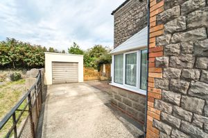 Photo 28- click for photo gallery